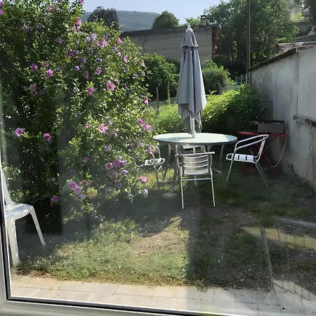 Chez Claudette Briord